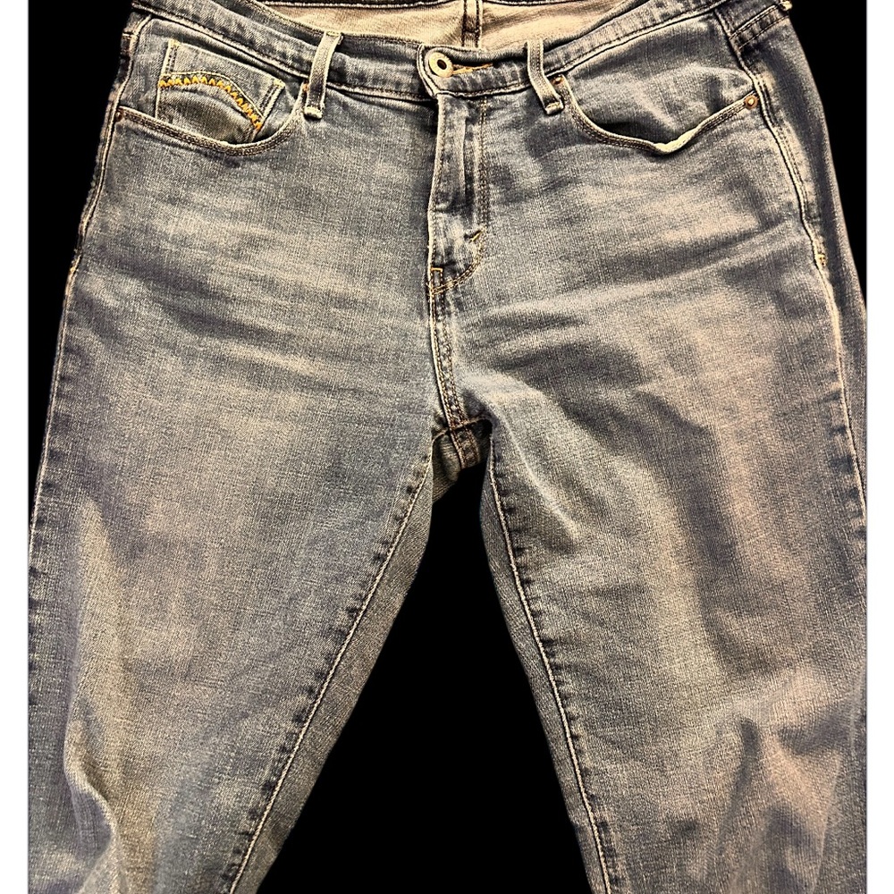 Women's jeans, Levi's 505 straight leg size 8